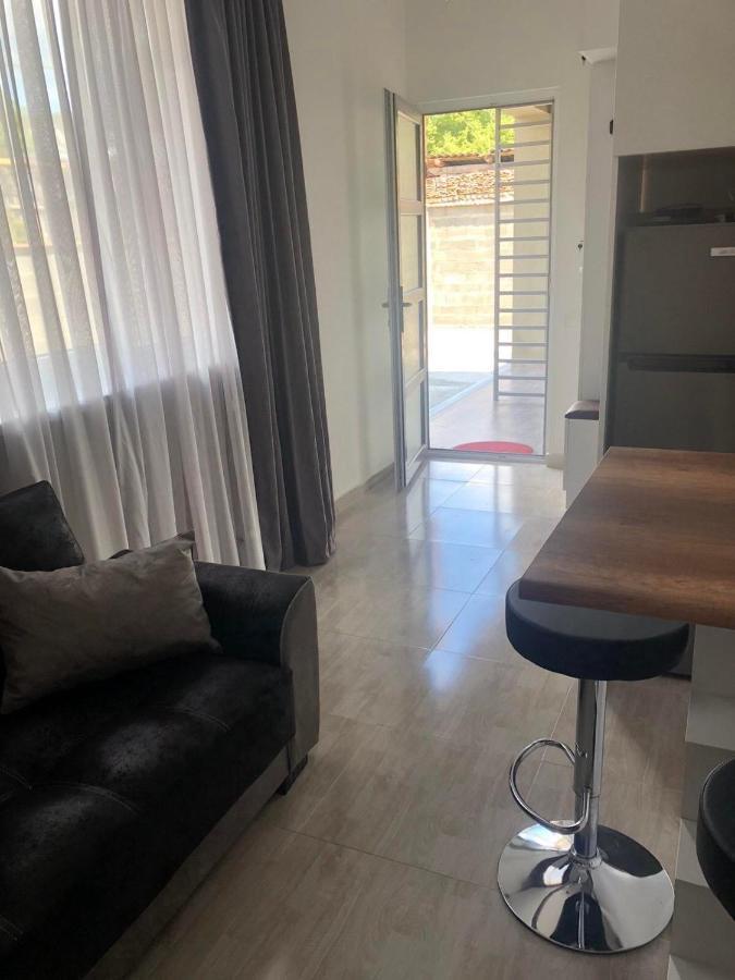 Verona Apartment Dushet'i المظهر الخارجي الصورة