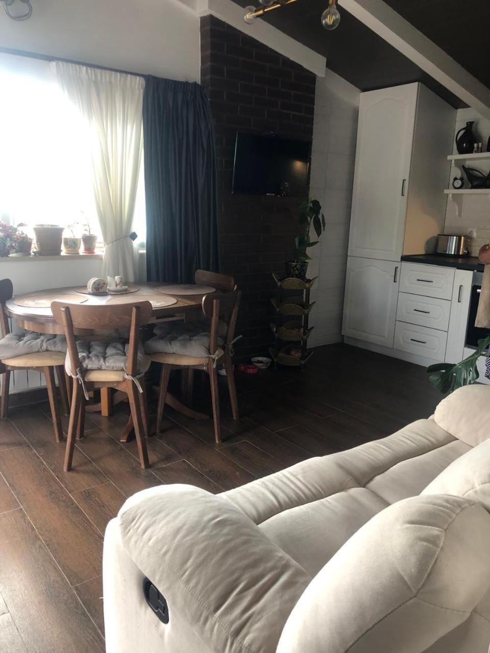 Verona Apartment Dushet'i المظهر الخارجي الصورة
